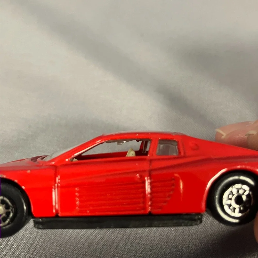 Maisto Ferrari Testarossa‎ Red 1:64 Die-Cast Car Vintage Made in China